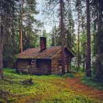 How to live off the grid log cabin